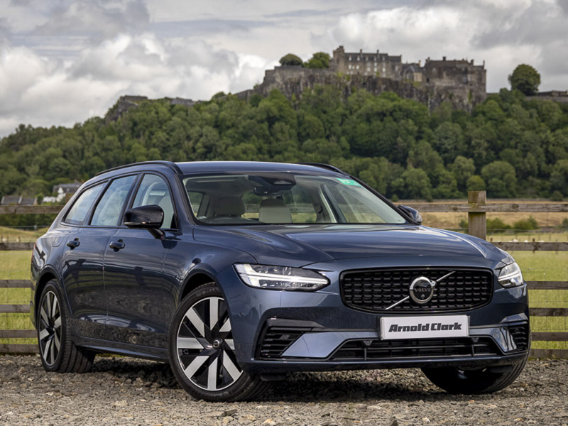 Brand New Volvo V90
